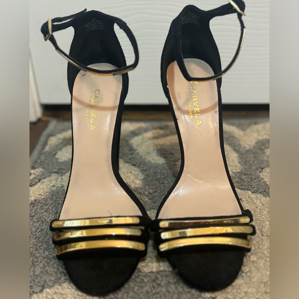 Carvela Kurt Geiger heels in black and gold